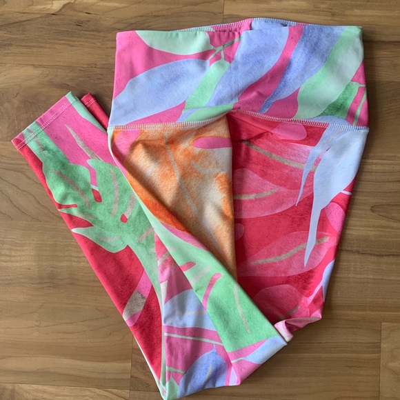 NWOT Tropical Print Tights: Onzie - Picture 6 of 13